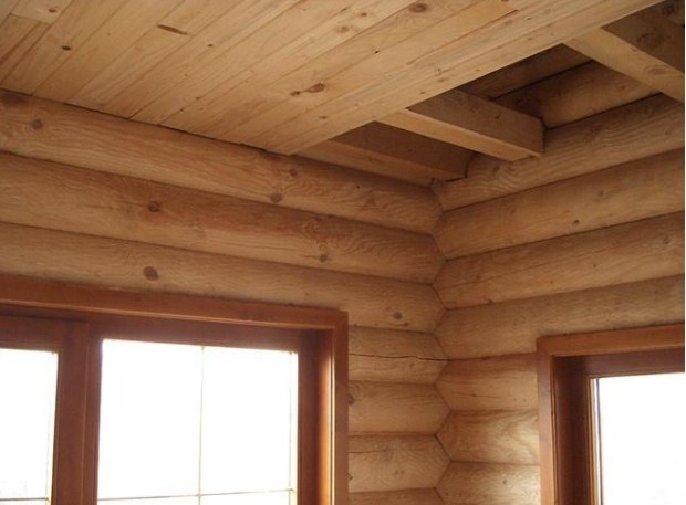 Подшивка чернового потолка по деревянным балкам: устройство и выбор .