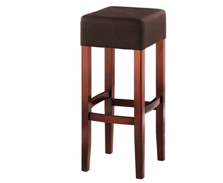 Барный деревянный стул: виды и особенности выбора