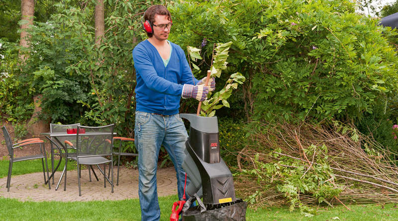 Как выбрать садовый измельчитель?