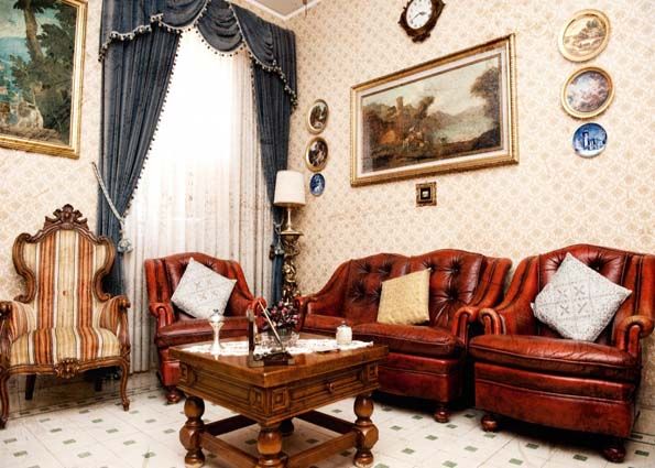 Викторианский стиль в интерьере гостиной (фото)