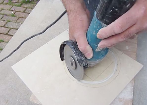 Способы качественной резки керамической плитки: подходящий инструмент, последовательность действий, советы специалистов